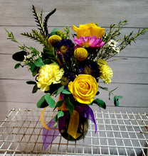 Load image into Gallery viewer, Mason Jar Arrangment