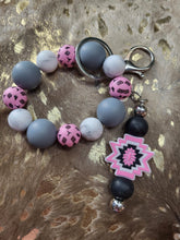 Load image into Gallery viewer, Keychain Wristlets