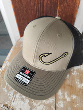 Load image into Gallery viewer, Fish Hook Caps