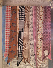 Load image into Gallery viewer, Scarves