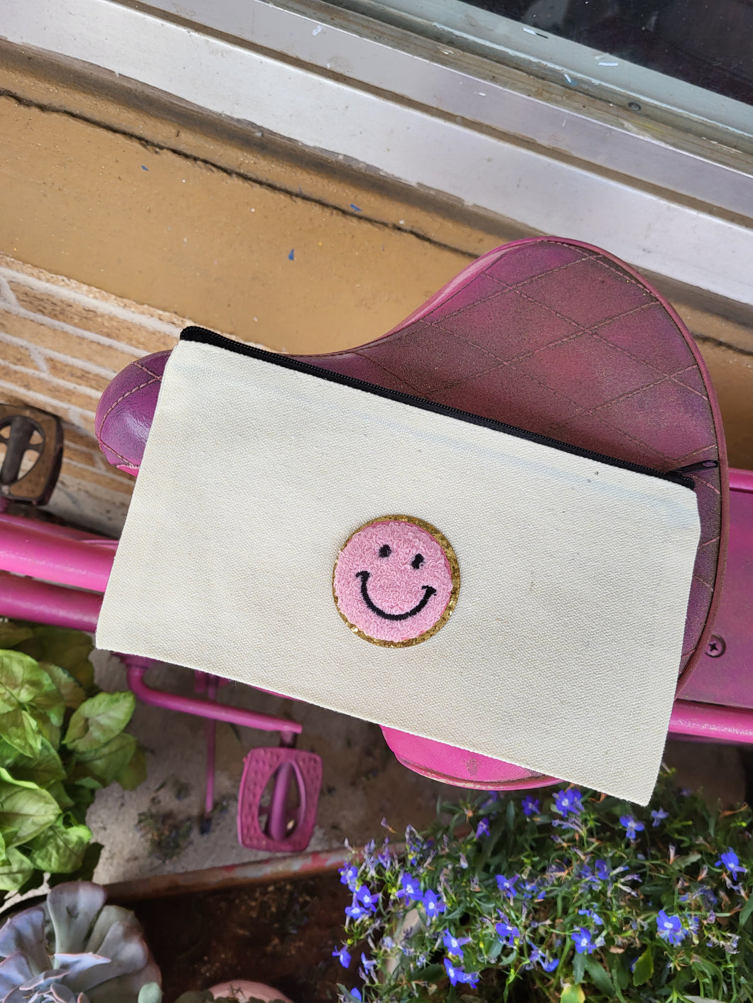 Smiley Zipper Pouch, Small