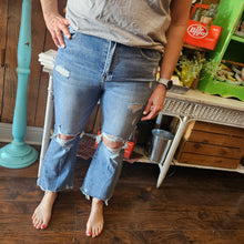 Load image into Gallery viewer, The Riley Distressed Jeans
