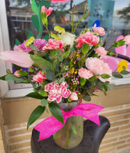 Load image into Gallery viewer, Mother&#39;s Day Flowers

