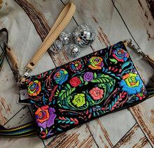 Load image into Gallery viewer, Consuela Uptown Crossbody Rita
