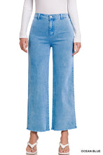 Load image into Gallery viewer, Acid Washed Cropped Jeans
