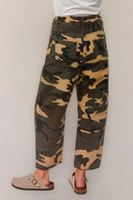 Load image into Gallery viewer, Barrel Camouflage Pants
