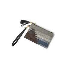 Load image into Gallery viewer, Western Wristlet
