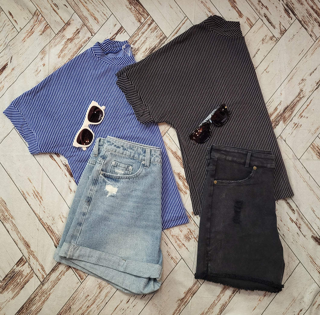 Twisted Stripe Crew Neck Pullover T-Shirt