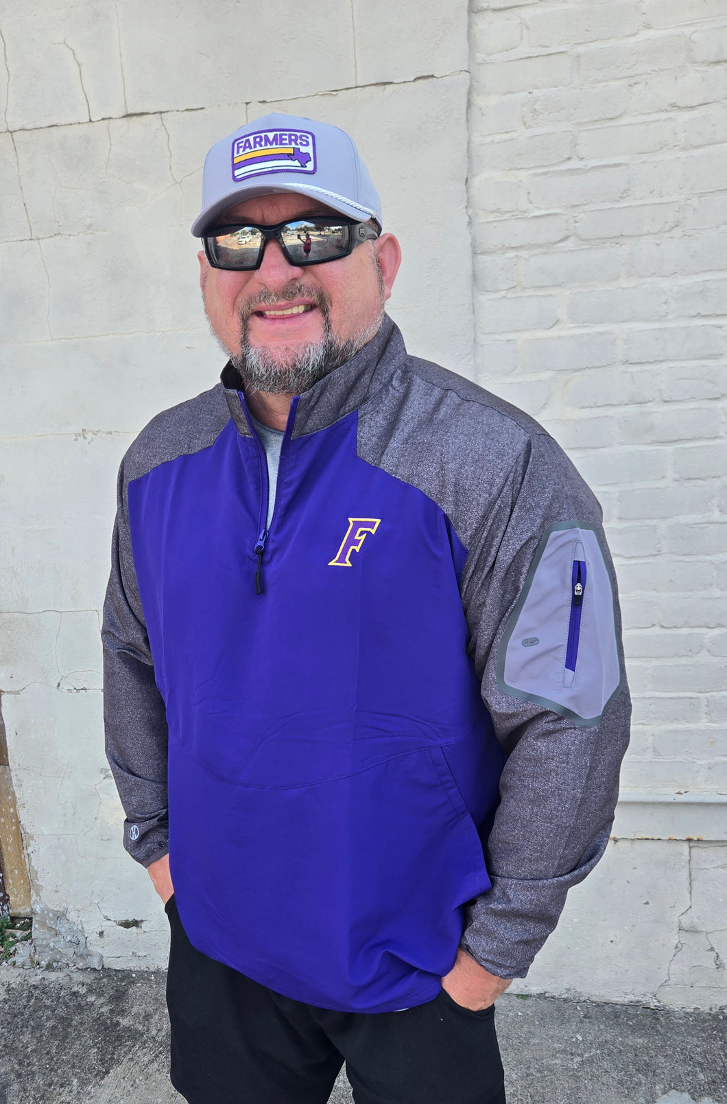 Farmer Long Sleeve Pullover