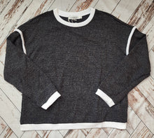 Load image into Gallery viewer, Colorblock Crewneck Knit Top

