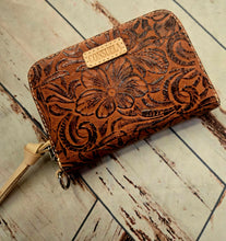 Load image into Gallery viewer, Consuela Zippy Wallets

