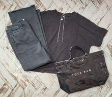 Load image into Gallery viewer, Washed Out Jeans
