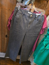 Load image into Gallery viewer, Washed Out Jeans
